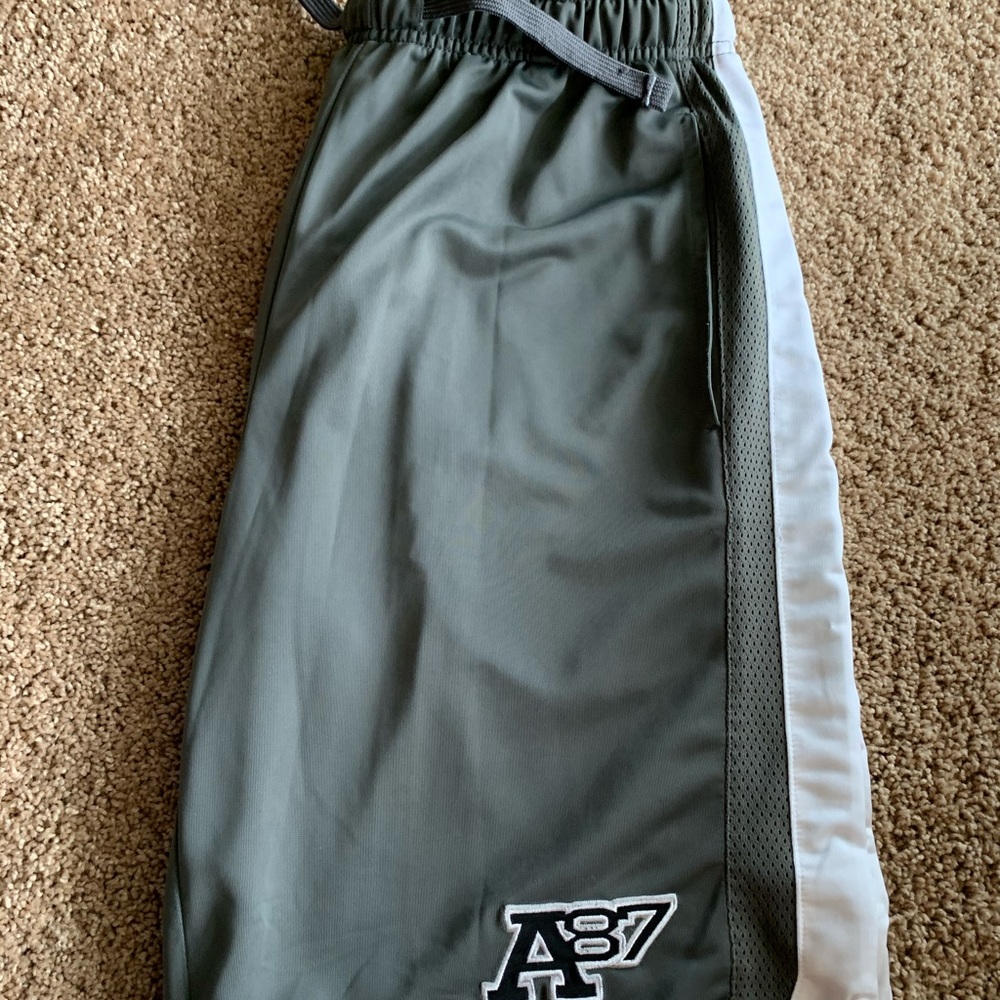 Mens Aeropostale gym shorts size M